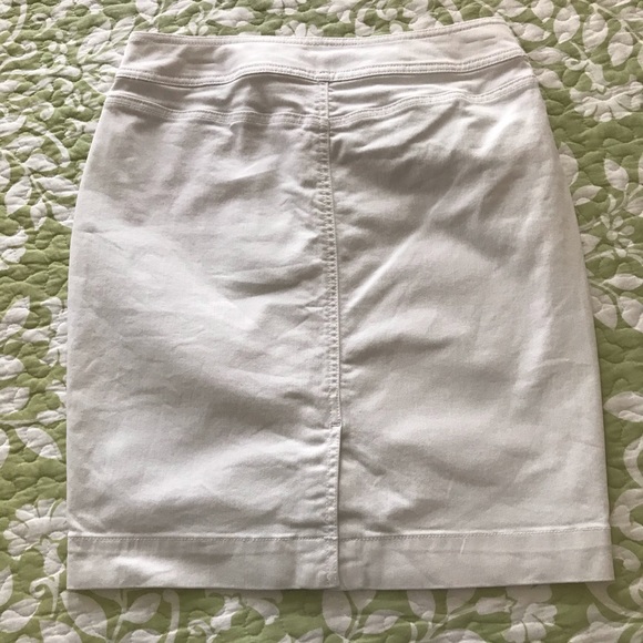 LOFT WHITE DENIM SKIRT - Picture 2 of 5